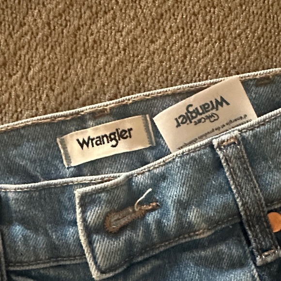 Wrangler Two-Tone Crop Flare Jeans - Picture 2 of 6